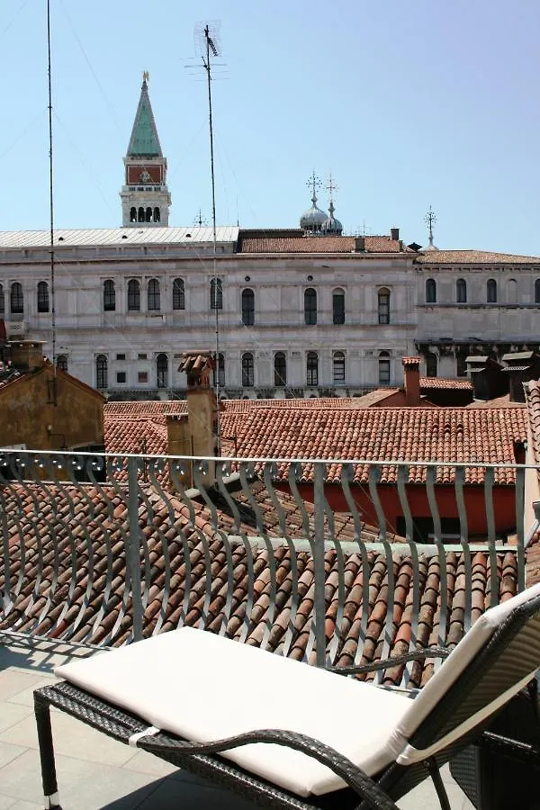 ***  Hotel Antigo Trovatore Venedik İtalya
