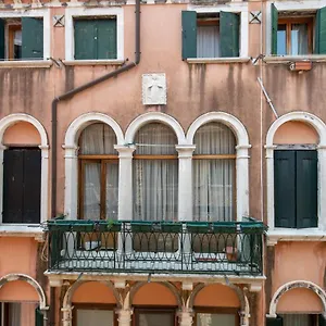  Apartmán San Polo Canal View By Wonderful Italy Itálie