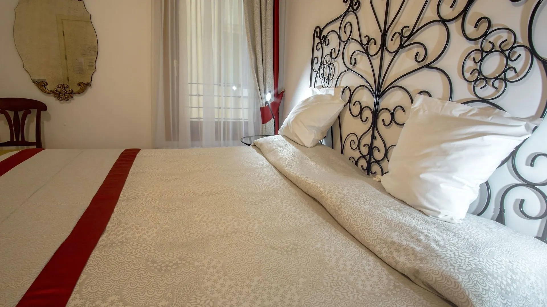 Hotel Antigo Trovatore Venezia 3*,  Italia